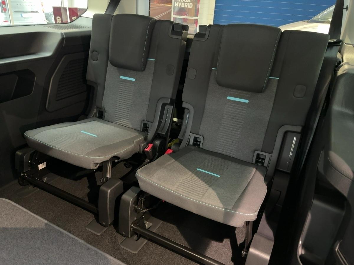 FORD Grand PHEV Active FWD FORD Grand PHEV Active FWD