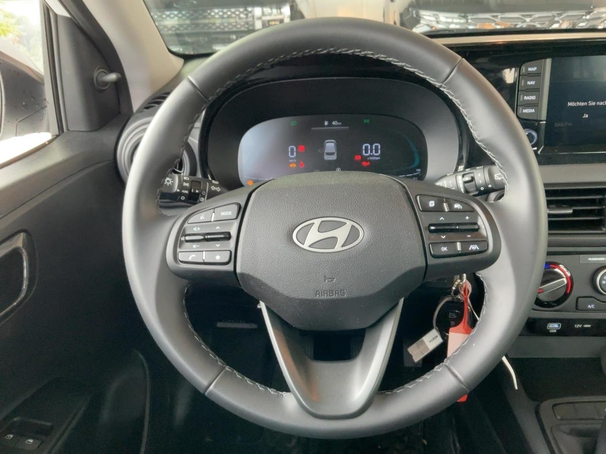 HYUNDAI Select (MY25) 1.0 Benzin (58 PS) 5-MT 2WD HYUNDAI Select (MY25) 1.0 Benzin (58 PS) 5-MT 2WD