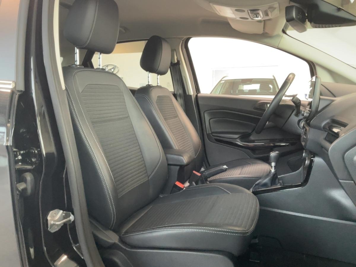 FORD Titanium 1,0L 125PS FORD Titanium 1,0L 125PS