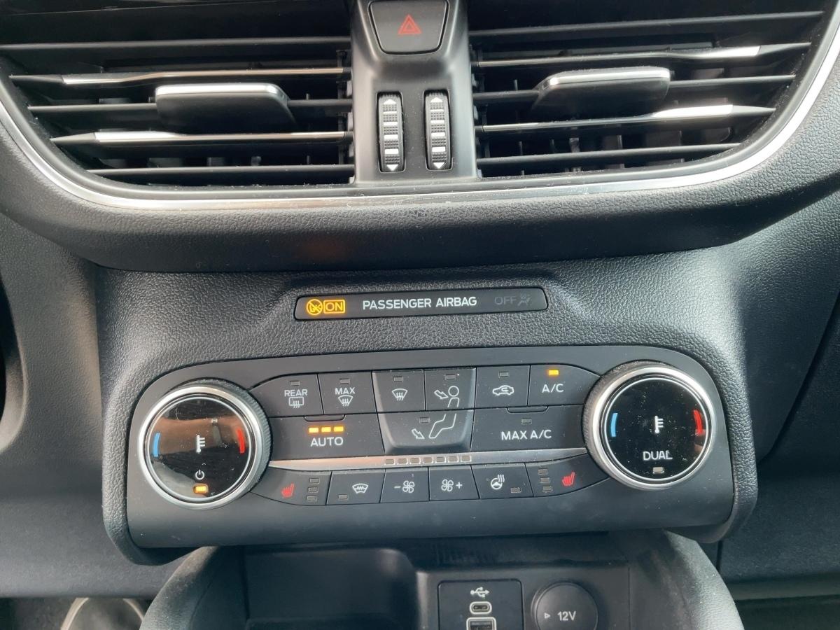 FORD Titanium (225PS) PHEV FORD Titanium (225PS) PHEV