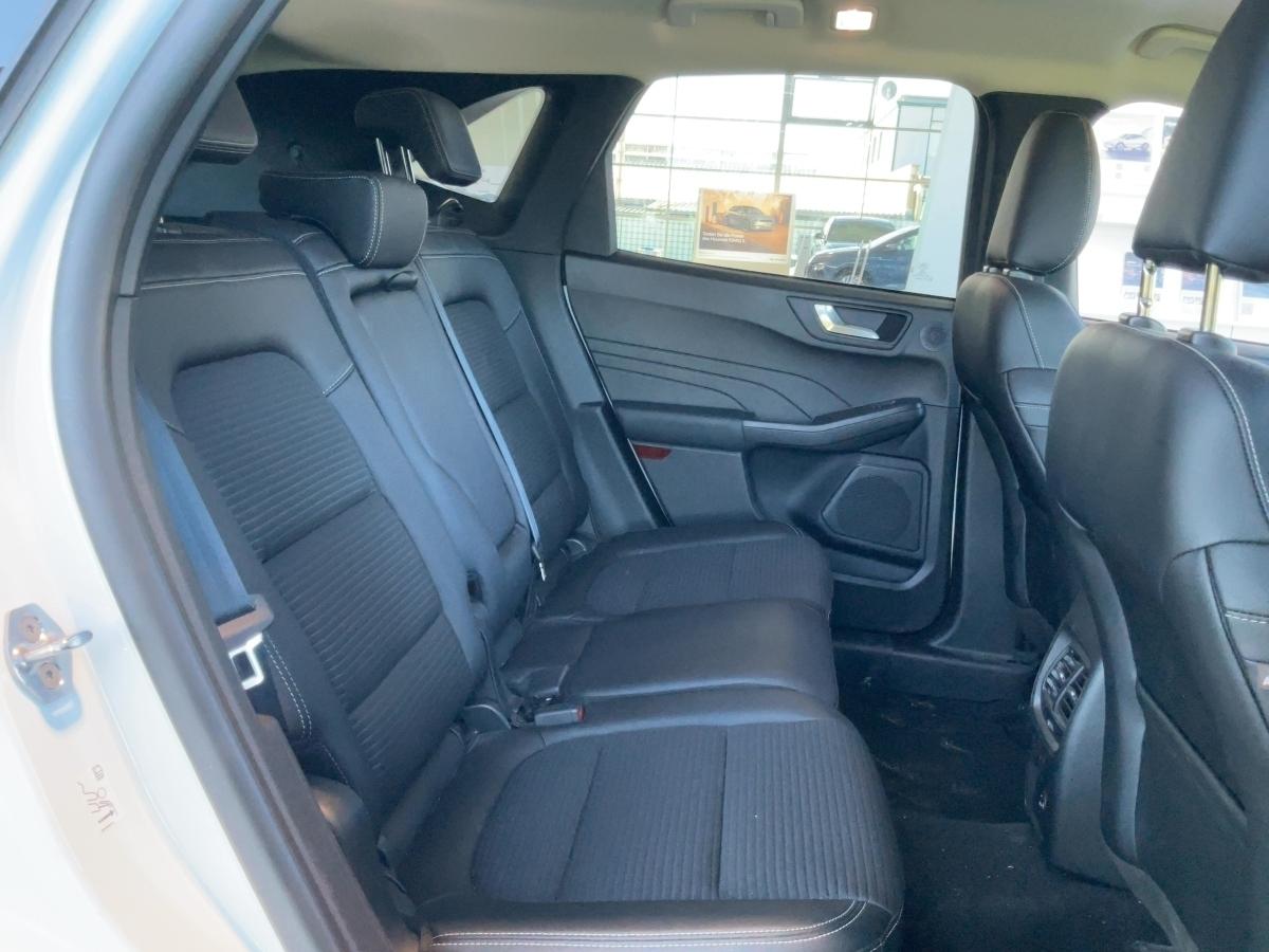 FORD Titanium X 1,5 l EcoBoost 110 kW (150 PS) FORD Titanium X 1,5 l EcoBoost 110 kW (150 PS)