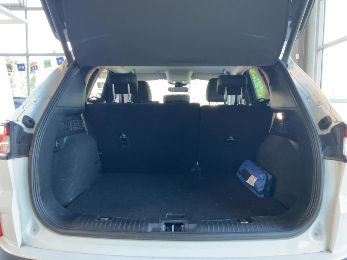 FORD Titanium X 1,5 l EcoBoost 110 kW (150 PS) FORD Titanium X 1,5 l EcoBoost 110 kW (150 PS)