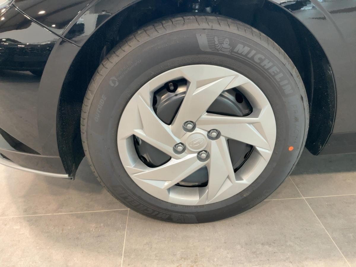 HYUNDAI Select (MY26) 1.0 T-GDI (90 PS) 6-MT 2WD HYUNDAI Select (MY26) 1.0 T-GDI (90 PS) 6-MT 2WD