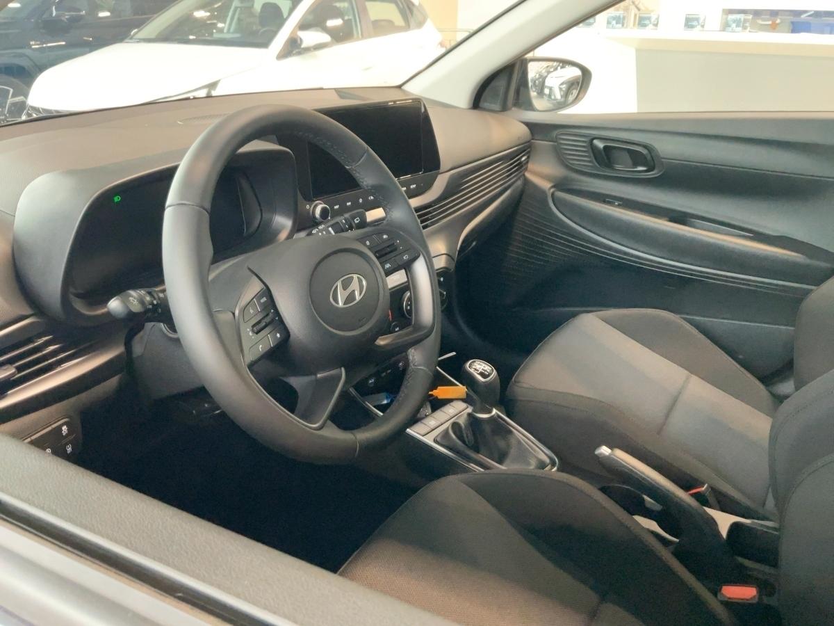 HYUNDAI Select 1.0 T-GDI (90PS) 6-M/T Frontantrieb HYUNDAI Select 1.0 T-GDI (90PS) 6-M/T Frontantrieb