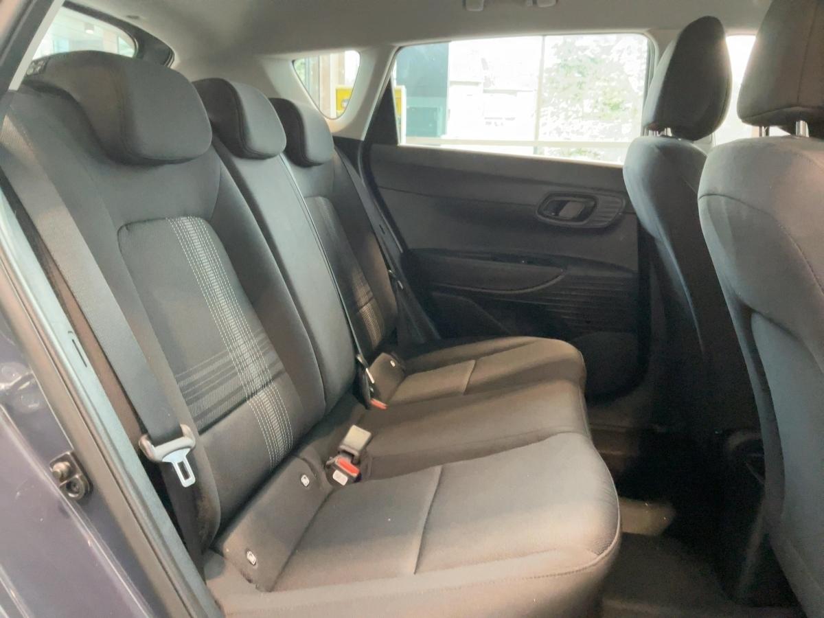 HYUNDAI Select 1.0 T-GDI (90PS) 6-M/T Frontantrieb HYUNDAI Select 1.0 T-GDI (90PS) 6-M/T Frontantrieb