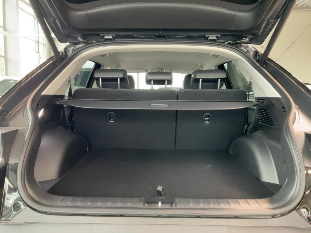 HYUNDAI UNIQ (MY26) 84 kWh 2WD (229 PS) HYUNDAI UNIQ (MY26) 84 kWh 2WD (229 PS)