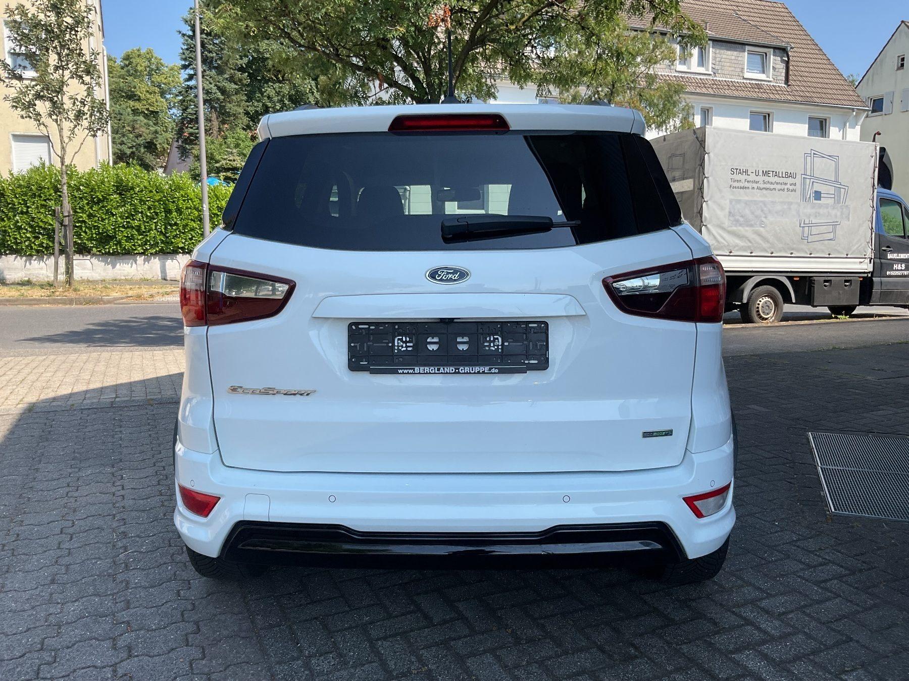 FORD ST-Line 140PS *PDC*RFK*SHZ*NAVI*Ke*GRA* FORD ST-Line 140PS *PDC*RFK*SHZ*NAVI*Ke*GRA*