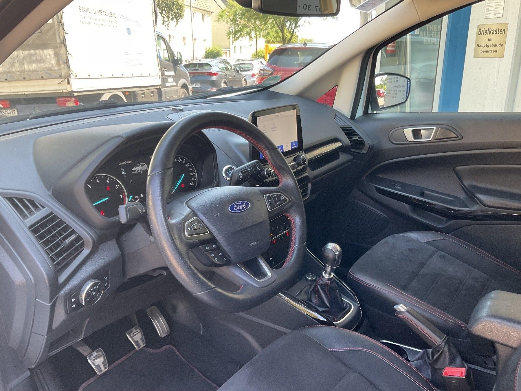 FORD ST-Line 140PS *PDC*RFK*SHZ*NAVI*Ke*GRA* FORD ST-Line 140PS *PDC*RFK*SHZ*NAVI*Ke*GRA*