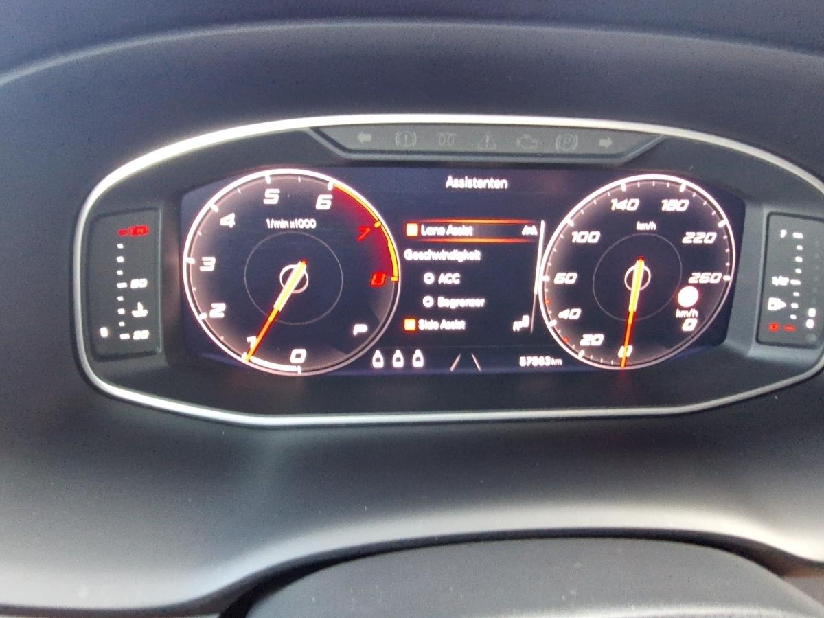 Fahrzeug-Bild 12