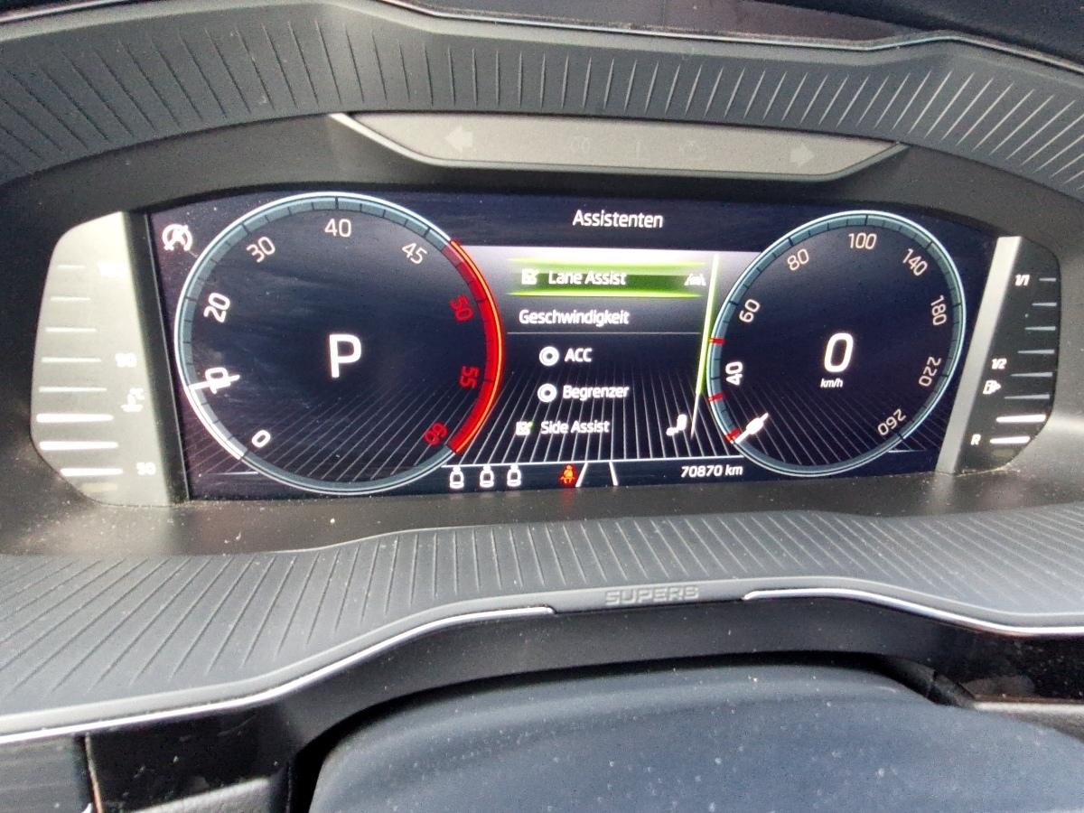 Fahrzeug-Bild 12