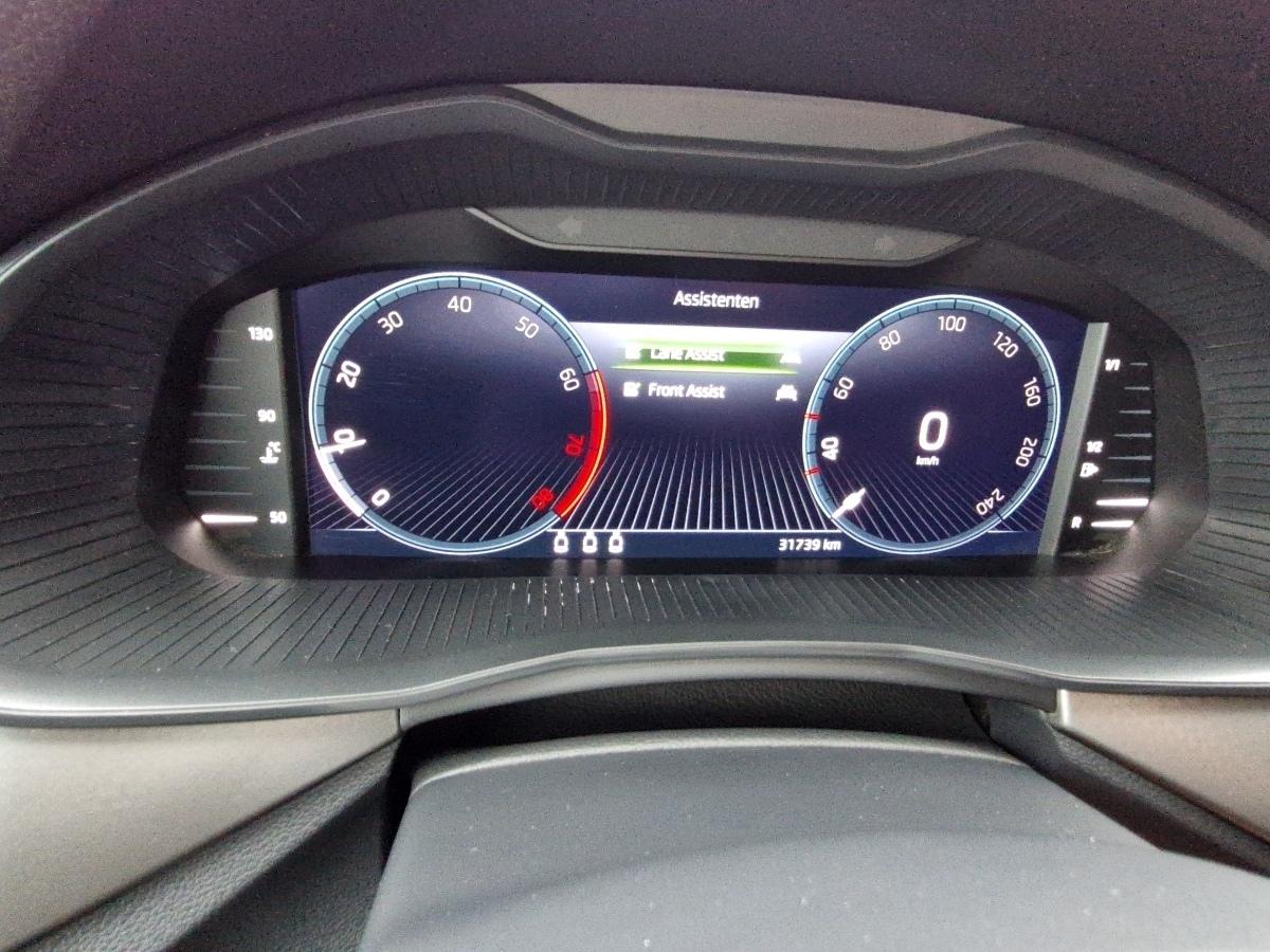 Fahrzeug-Bild 12