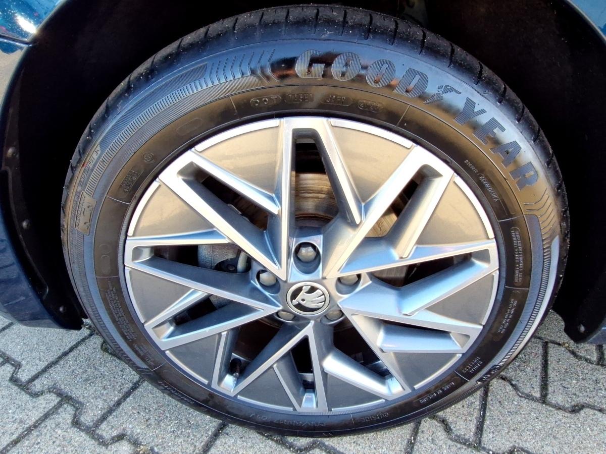 Fahrzeug-Bild 15