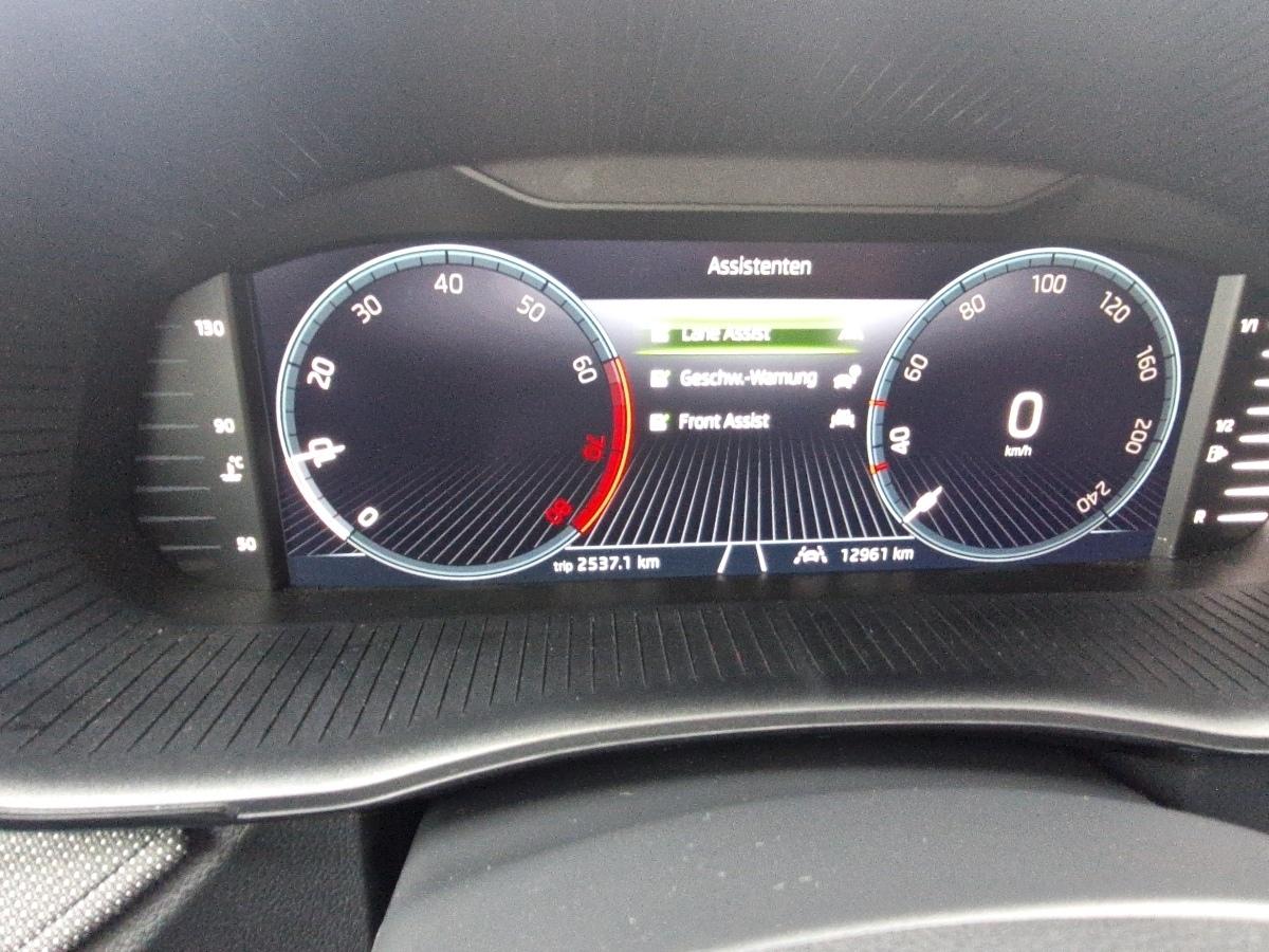 Fahrzeug-Bild 13
