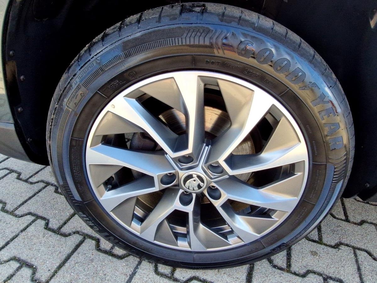 Fahrzeug-Bild 14