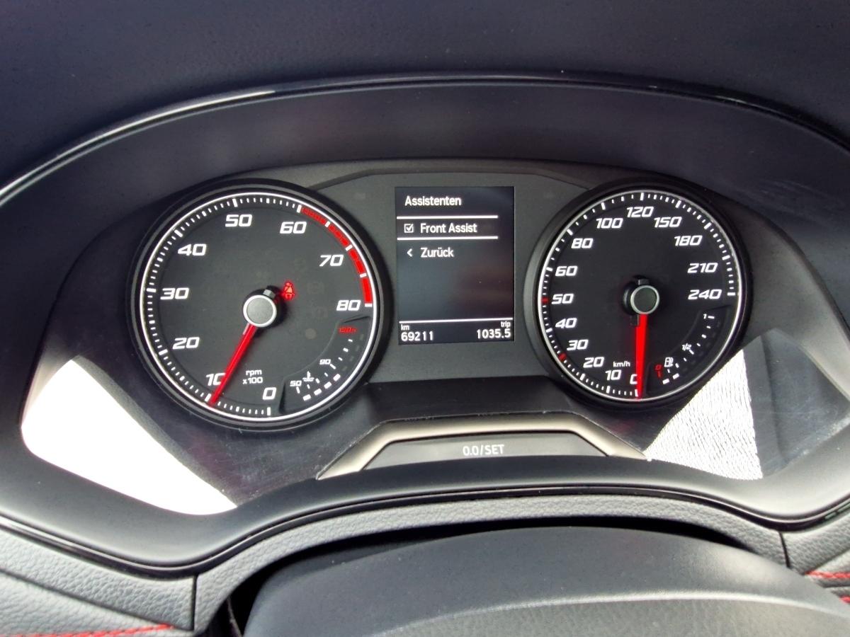 Fahrzeug-Bild 12