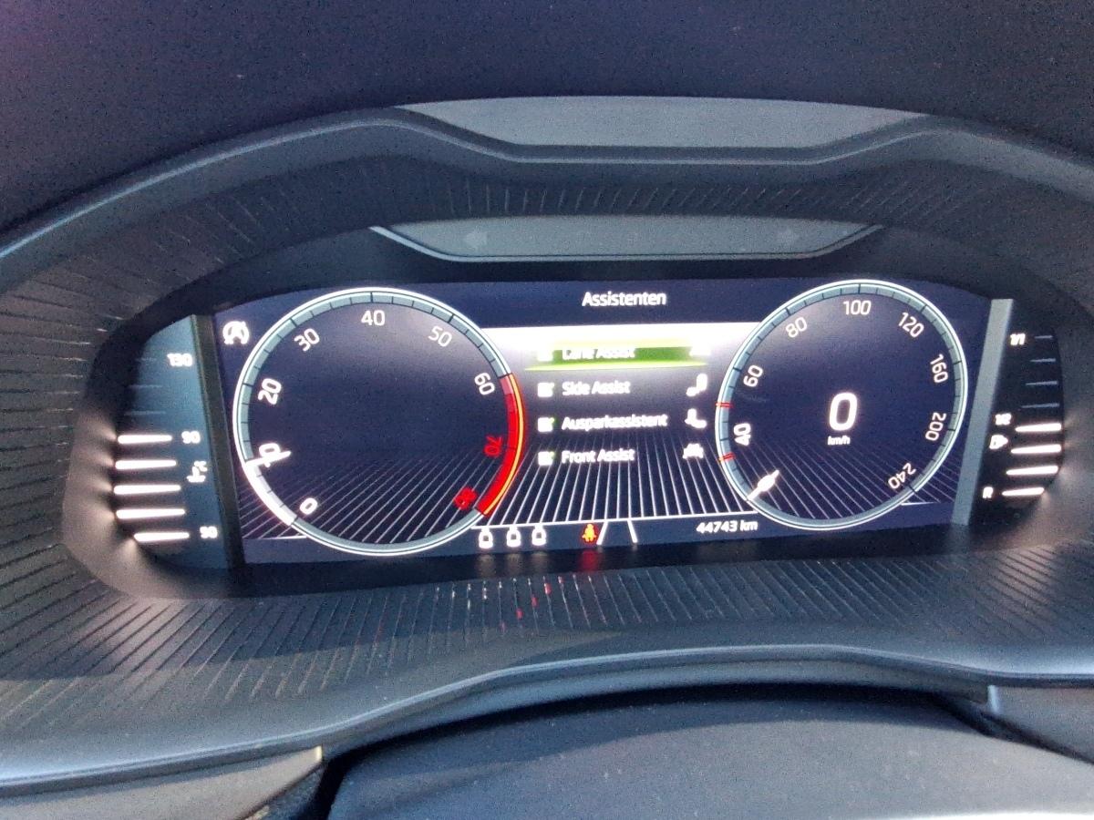 Fahrzeug-Bild 12