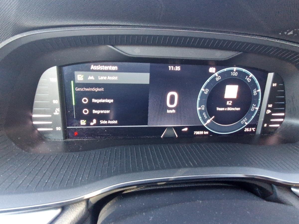 Fahrzeug-Bild 12