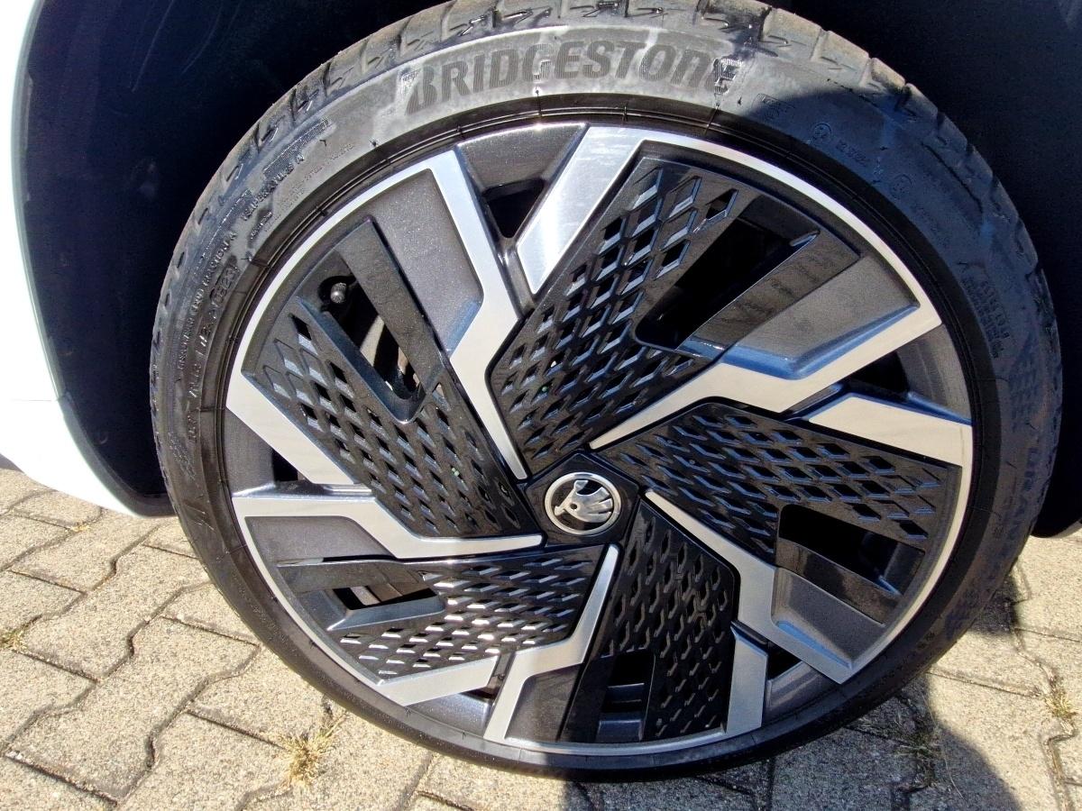 Fahrzeug-Bild 15
