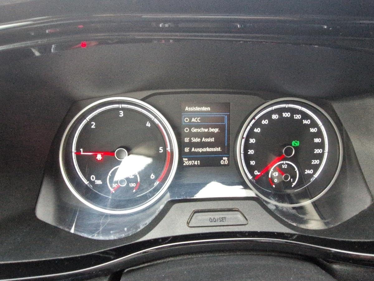 Fahrzeug-Bild 12
