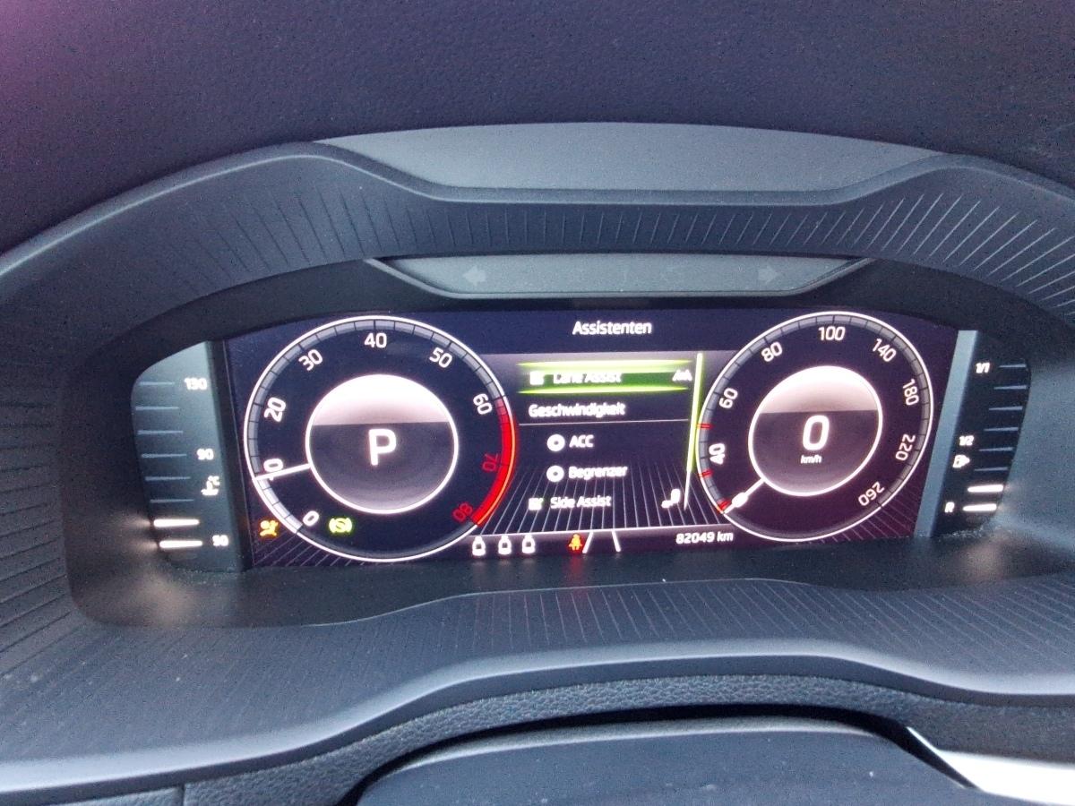 Fahrzeug-Bild 12