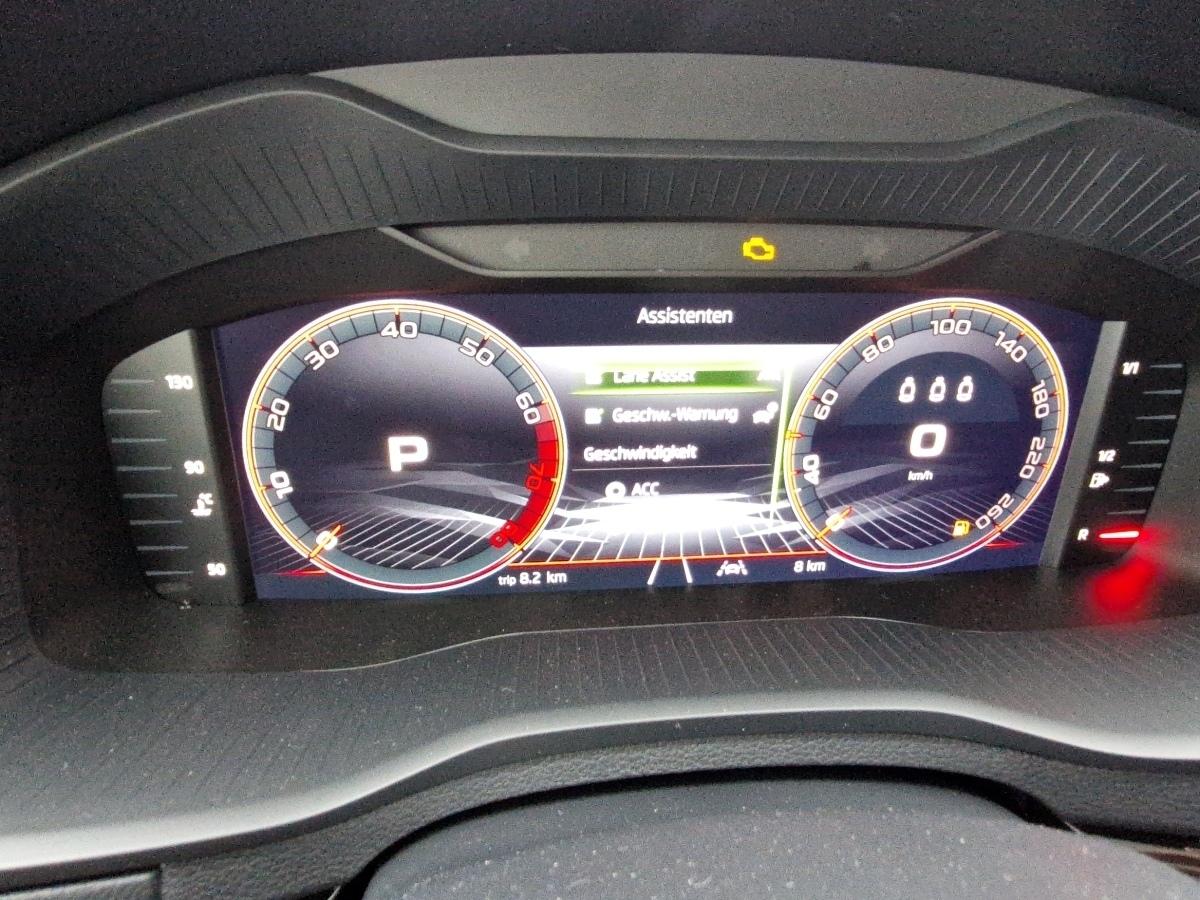 Fahrzeug-Bild 12