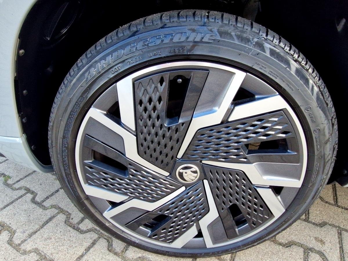 Fahrzeug-Bild 14