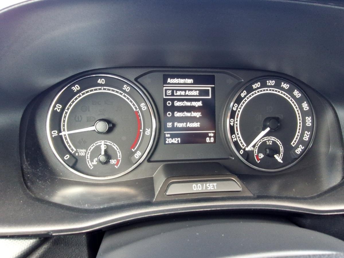 Fahrzeug-Bild 12