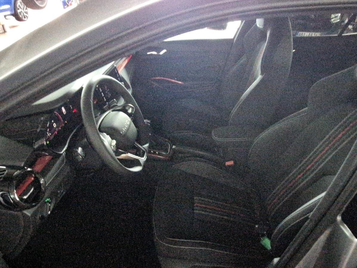 Fahrzeug-Bild 9
