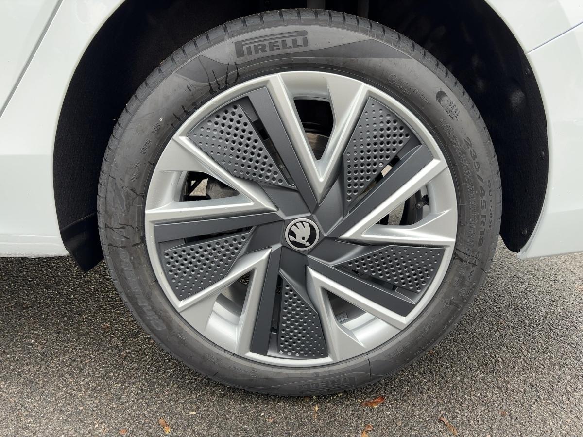 Fahrzeug-Bild 15