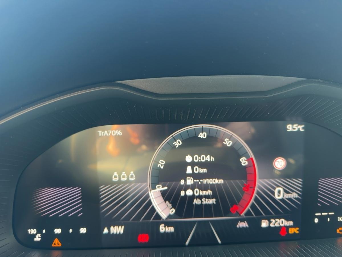 Fahrzeug-Bild 12