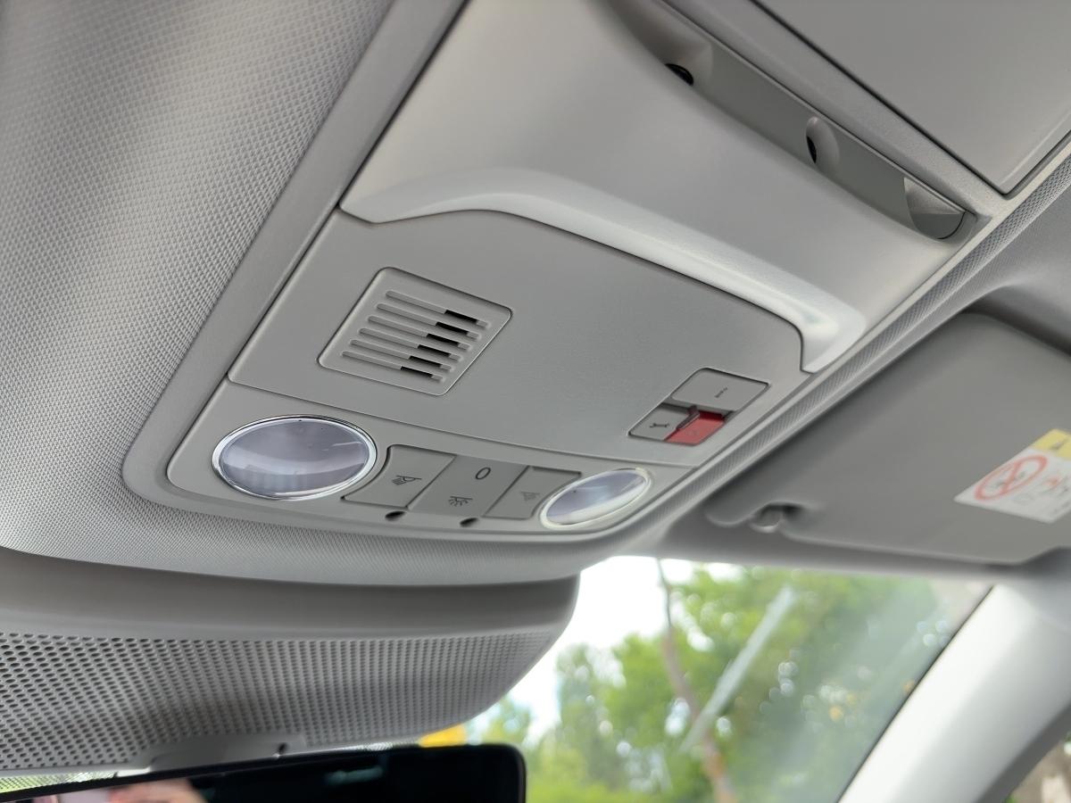 Fahrzeug-Bild 12