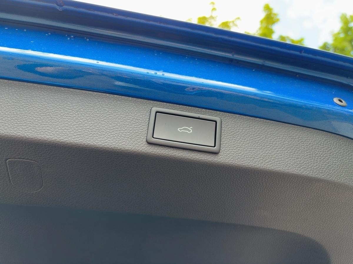 Fahrzeug-Bild 13