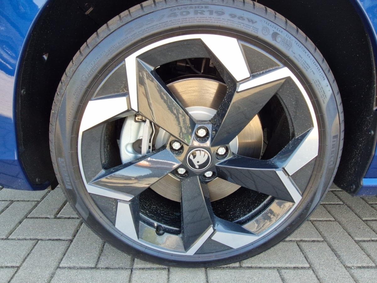 Fahrzeug-Bild 14