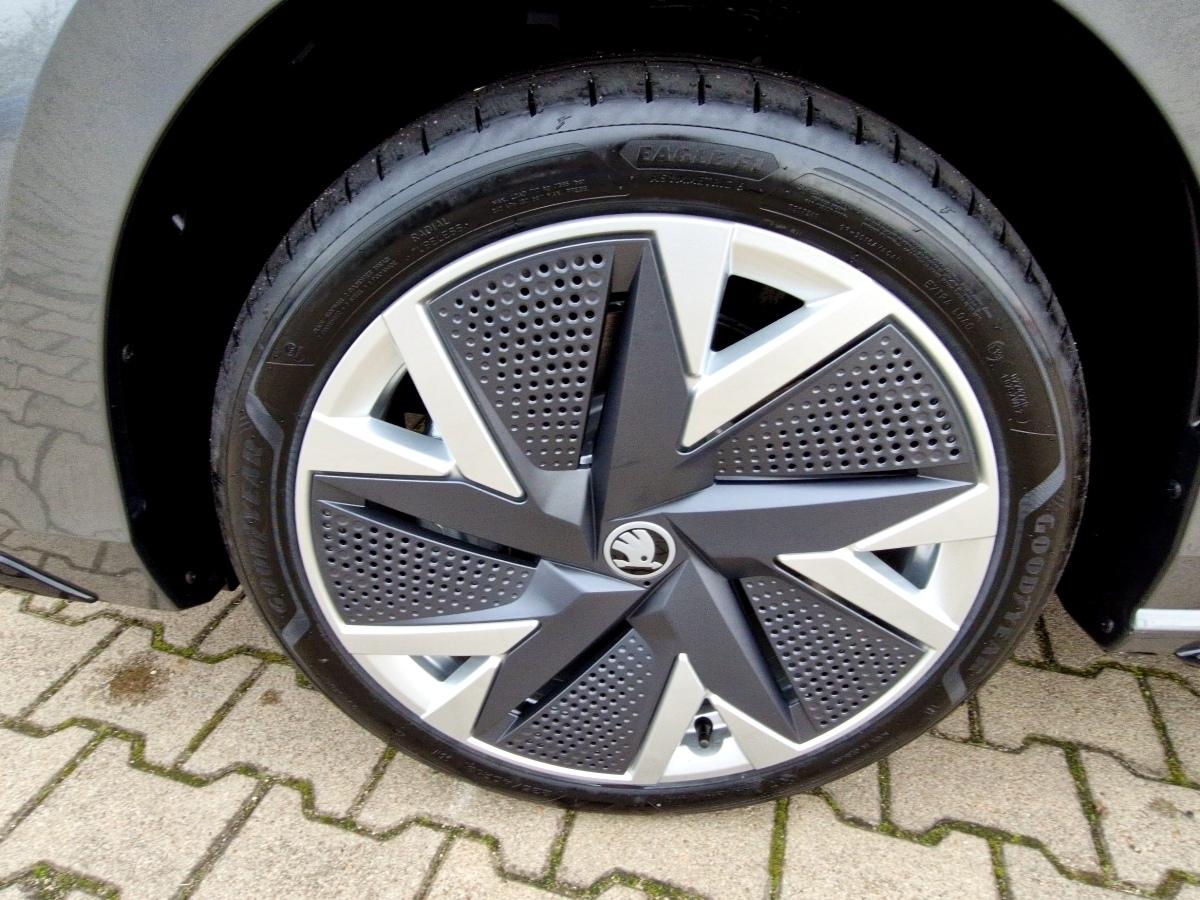 Fahrzeug-Bild 15