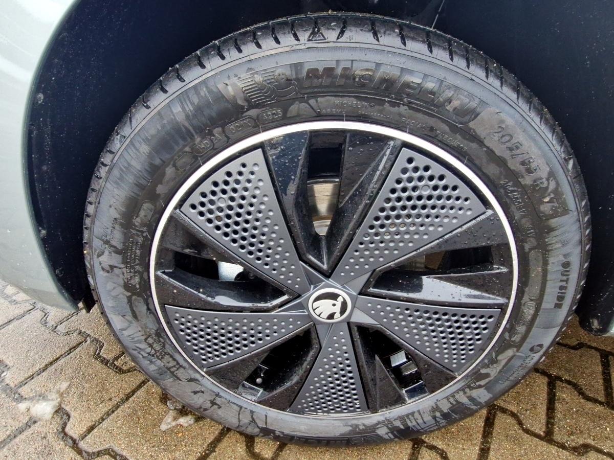 Fahrzeug-Bild 15
